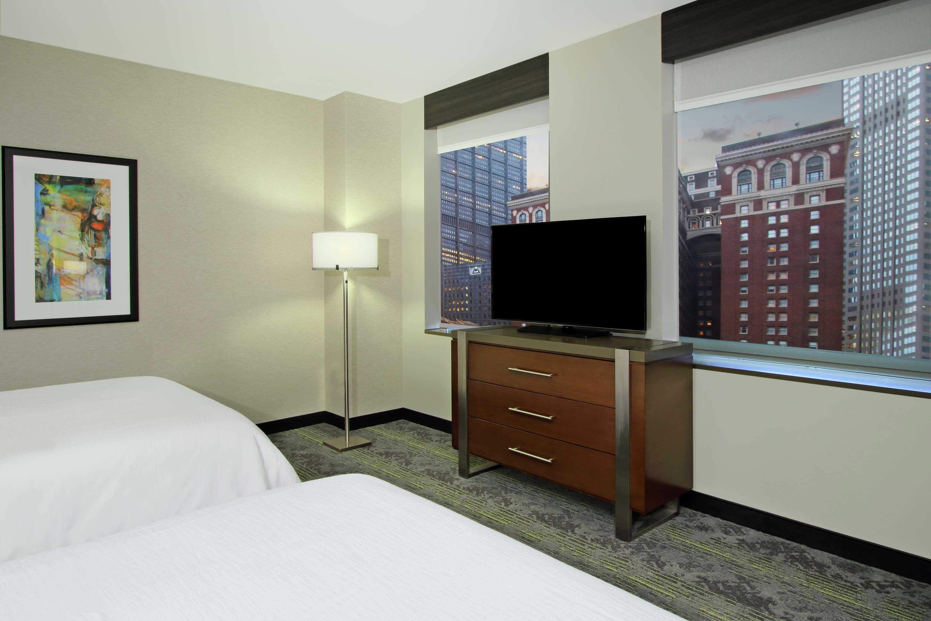 Embassy Suites Pittsburgh-Downtown Экстерьер фото