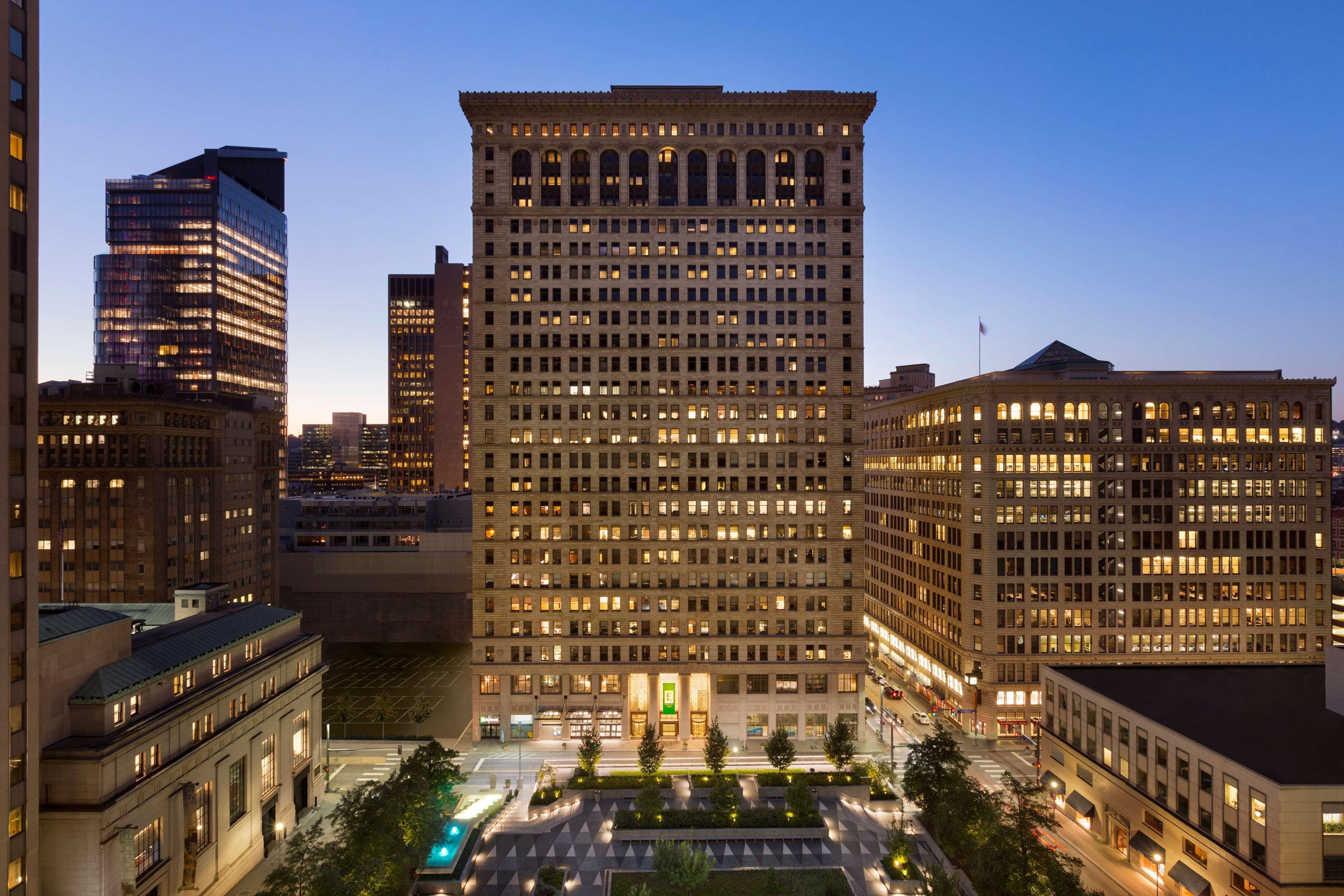 Embassy Suites Pittsburgh-Downtown Экстерьер фото